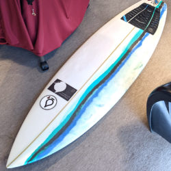 ATOM Surfboard 5'10" used