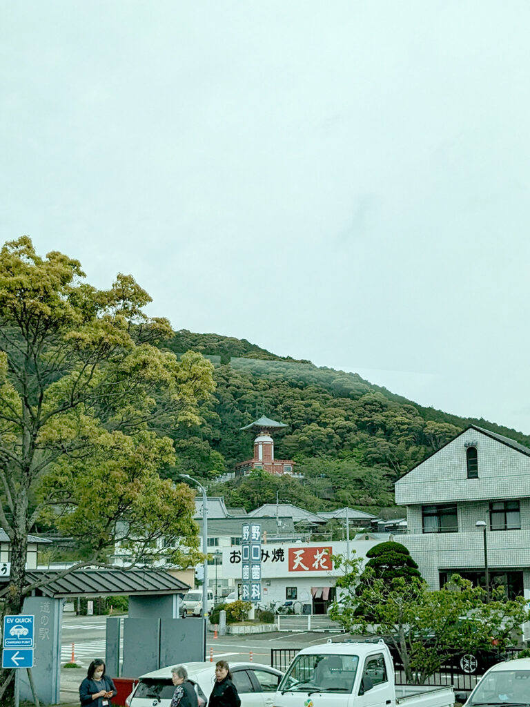 高知生見行きのバスで淡路島渡って四国に入りお遍路さんの道を南へ