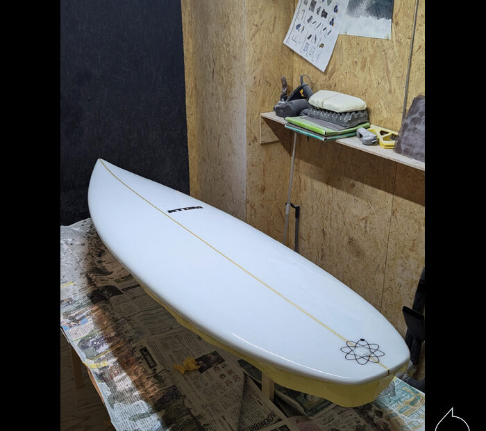 ATOMサーフボードデッキホットコート